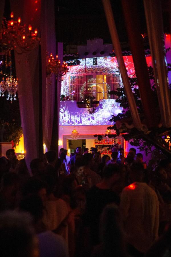 Agora E Bar Aparthotel